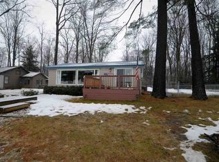 2570 Pleasant Lake Shore Dr, Cadillac, MI 49601