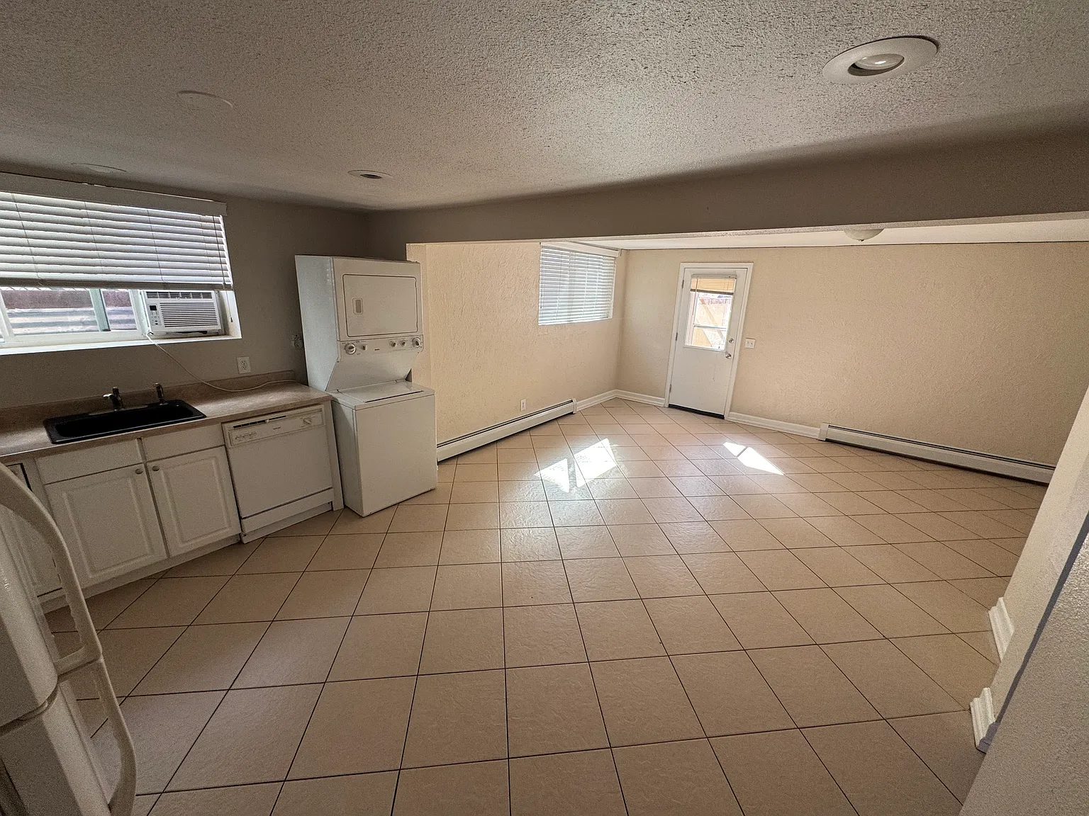 2 bed, 750 sqft, $1,250 — Photo 2