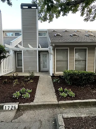 1726 Cotton Patch Ln Photo 1