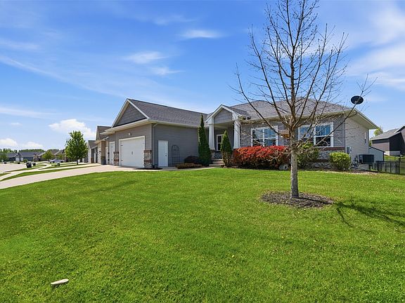 2nd image of 1217 Rolling Glen Dr