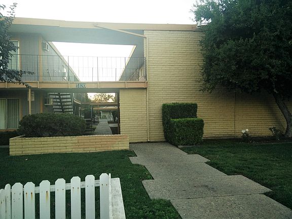 4th image of 1420 Ramirez St APT 7