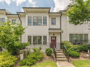 1959 Summit Trace Cir NW, Atlanta, GA 30318