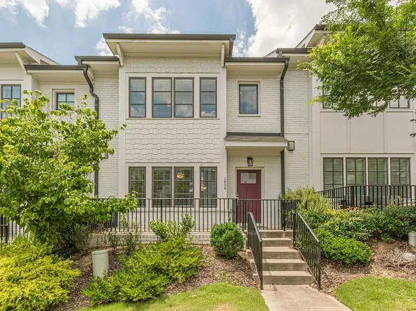 1959 Summit Trace Cir NW, Atlanta, GA 30318