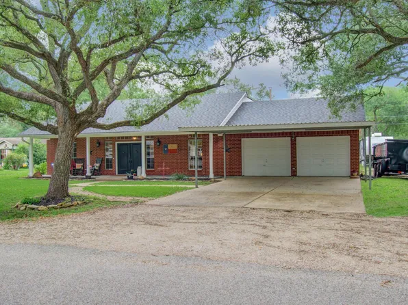 9501 Gene St, Needville, TX 77461