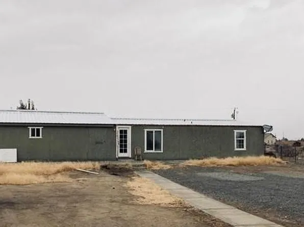 2130 Travois St, Pahrump, NV 89048