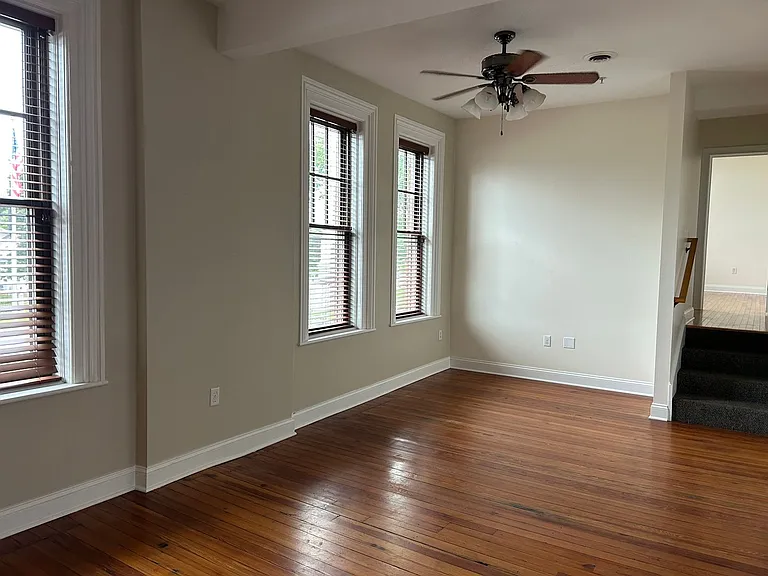 124 Main St — Photo 13