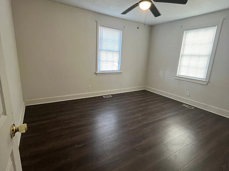 4865 Hampshire Ave — Photo 25
