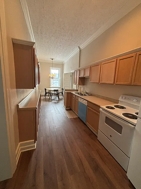 1 bed, 750 sqft, $1,095 — Photo 4