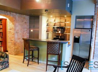 120 E Cullerton St APT 303, Chicago, IL 60616