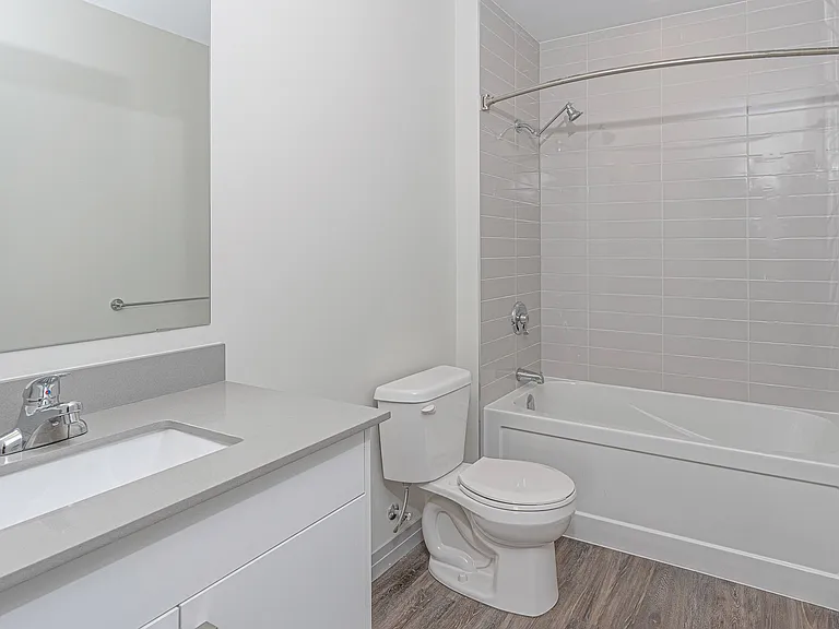 160 Lancaster Dr — Photo 22