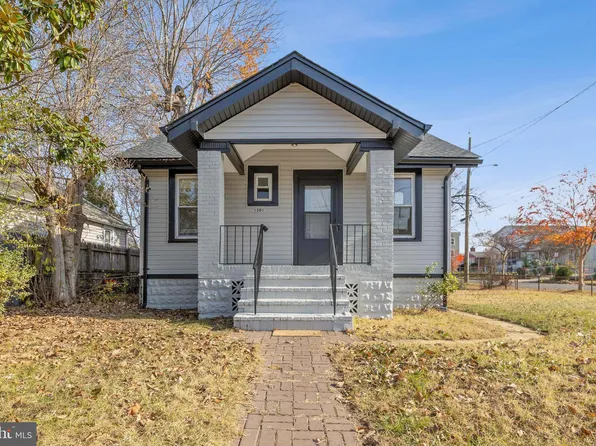 1201 42nd Pl NE, Washington, DC 20019