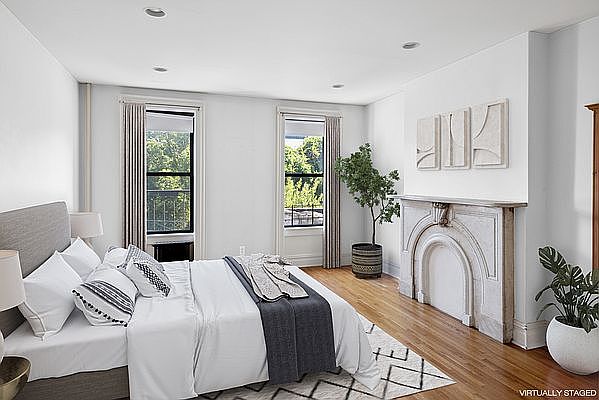 1st image of 397 Sackett St #1