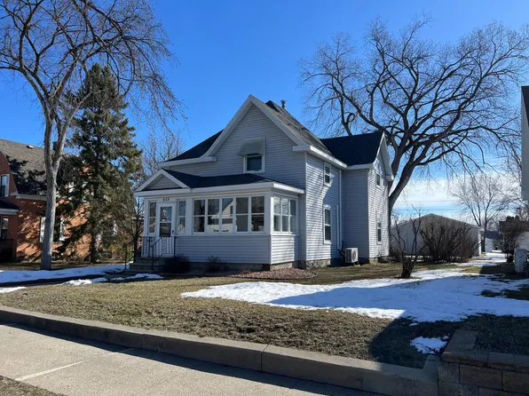 515 Birch St S, Sauk Centre, MN 56378