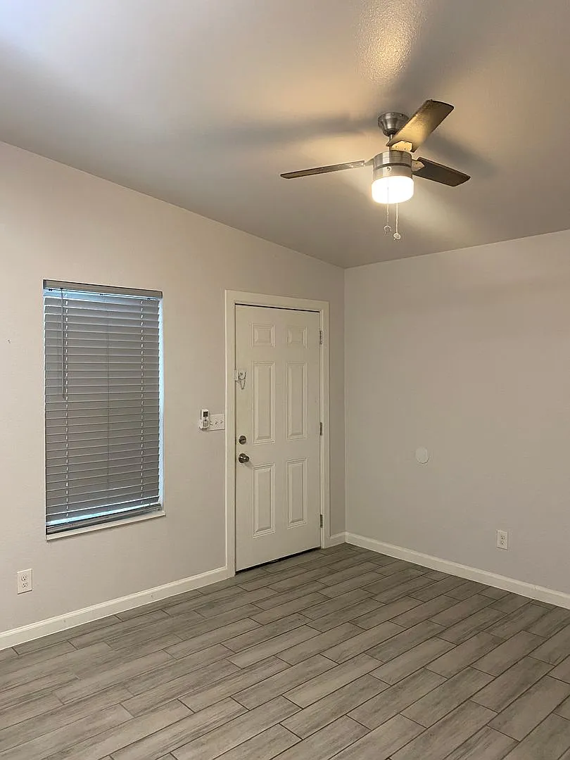 All Bills Paid! Beautiful 1-Bedroom In Southtown — Photo 2