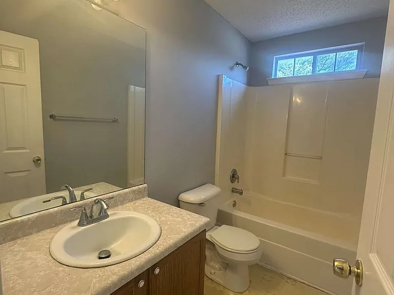 471 Eagles Crossing Cir — Photo 18
