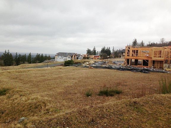 2nd image of 3408 NE Harrison Dr