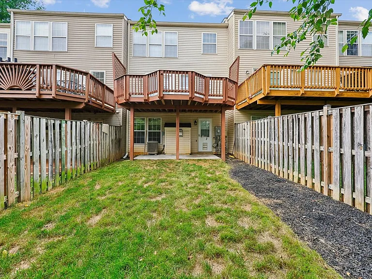 4616 Ripley Manor Ter — Photo 35