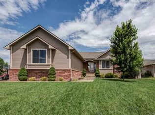 704 W Jamestown St, Andover, KS 67002