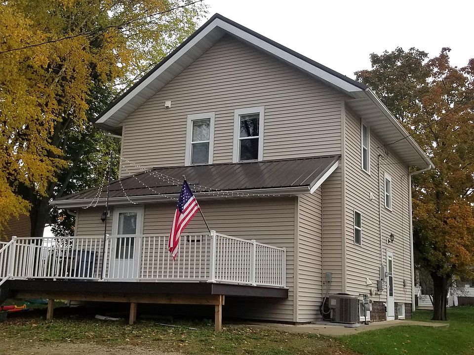 311 2nd St E, Cresco, IA 52136 Zillow