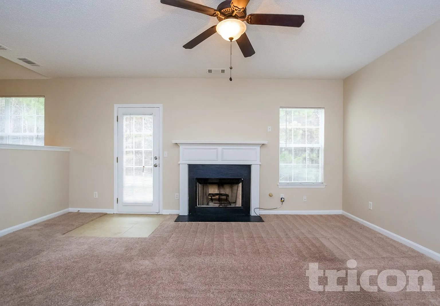 2832 Knoll View Place Douglasville GA — Photo 3