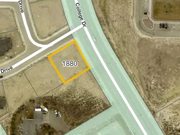 1880 Bachelors Dr, Rock Springs, WY 82901
