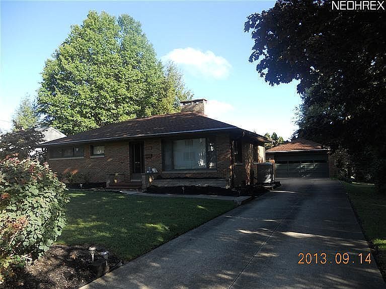 1st image of 3883 Fairfield Dr