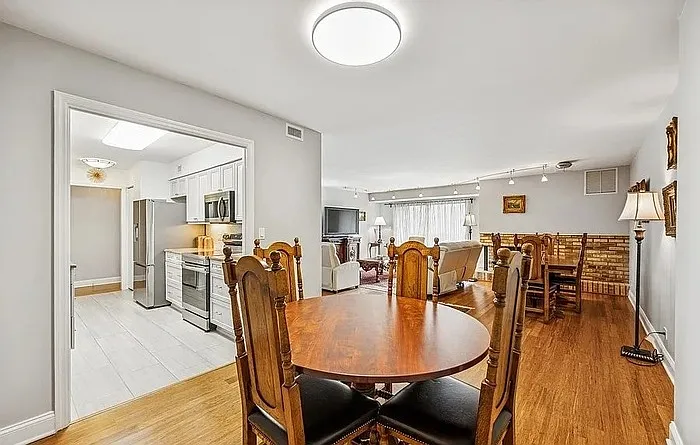 1621 Mission Hills Rd E #1621 — Photo 4
