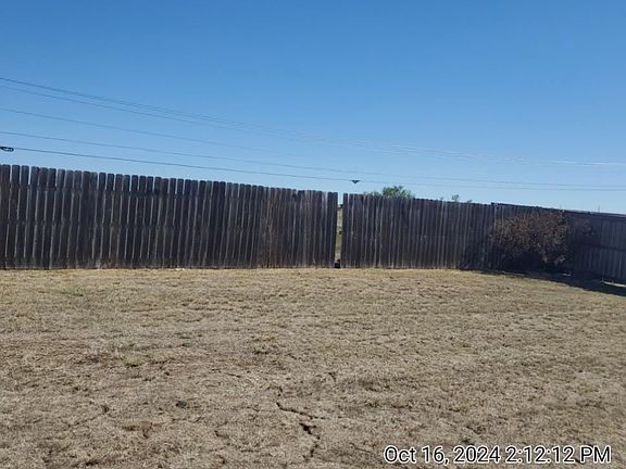 3rd image of 4 NW Havenshire Cir