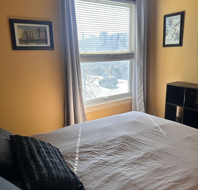 1st image of 1104 N Corona St