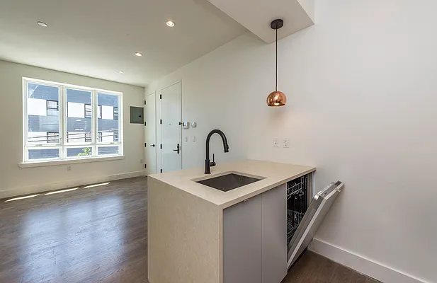 Rented by Nooklyn NYC LLC | media 4