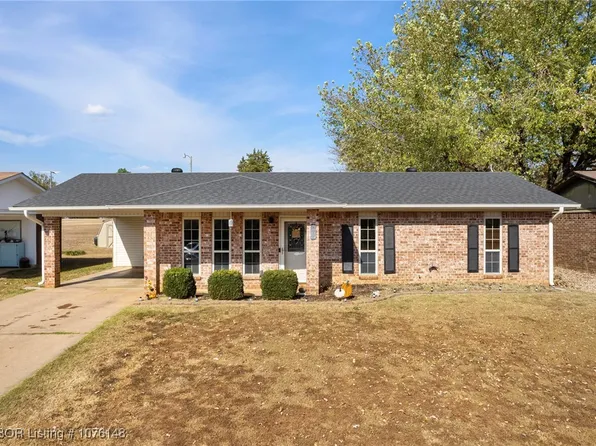 422 Wyndy Height Dr, Charleston, AR 72933