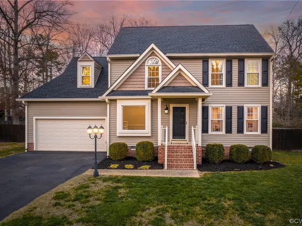 202 Thornhill Dr, Chester, VA 23836