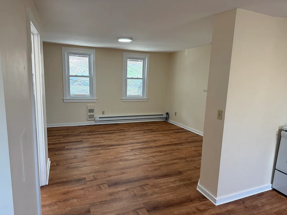 Building Photo - 45 Elm St #F