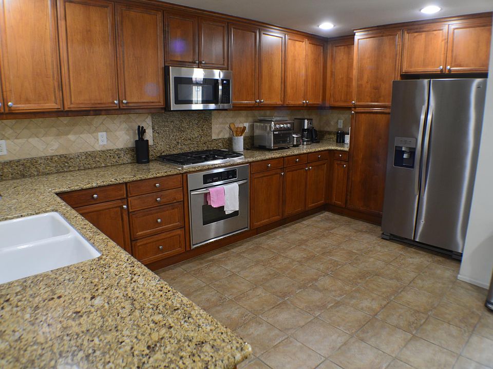 1st image of 300 Calle Campanero