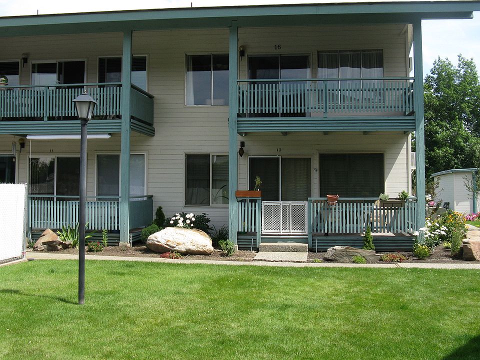1st image of 10 Cove Ave S APT 16