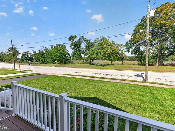 2nd image of 532 River Dr