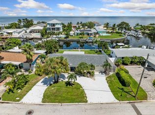 3596 Beach Dr SE, Saint Petersburg, FL 33705
