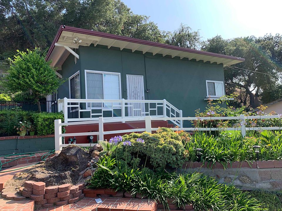 Charming Eagle Rock Bungalow