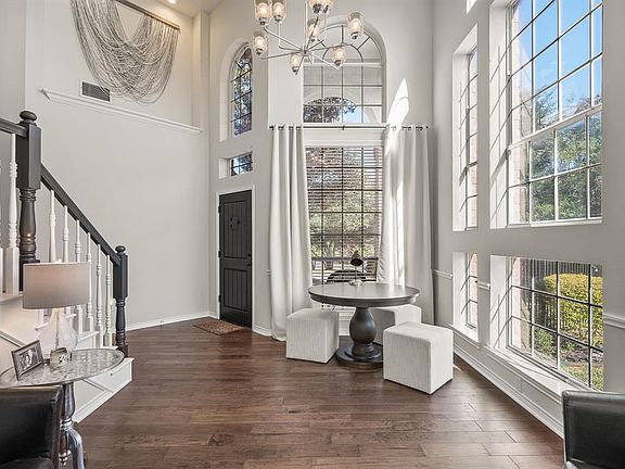5th image of 103 France Ct