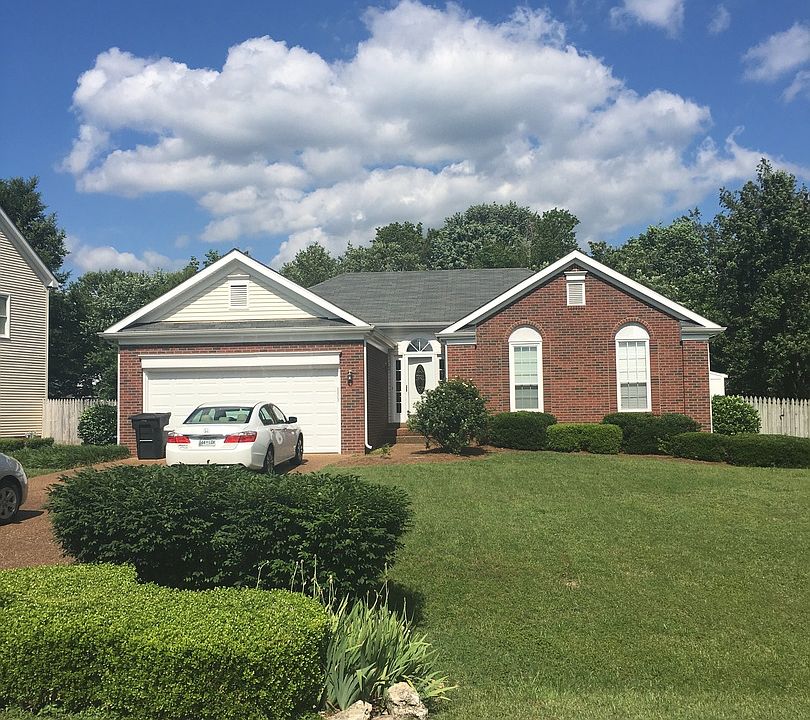 1st image of 251 Riverbend Dr
