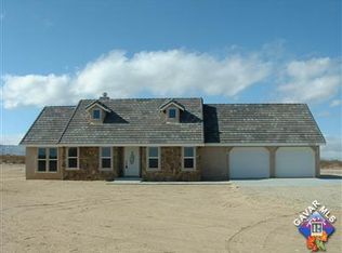 35581 165th St E, Llano, CA 93544