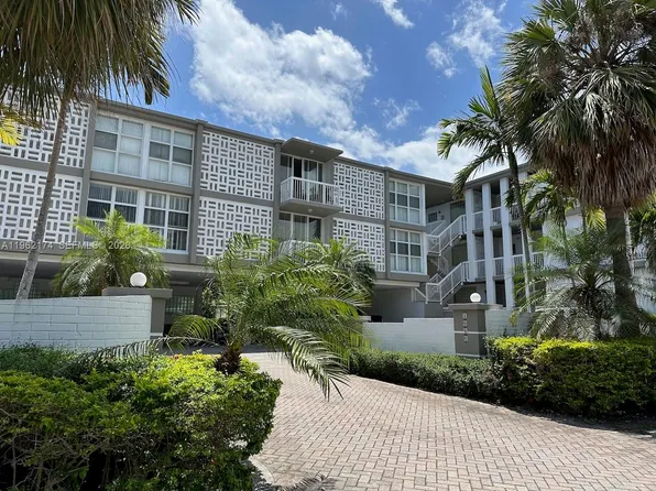 1080 99th St APT 322, Bay Harbor Islands, FL 33154