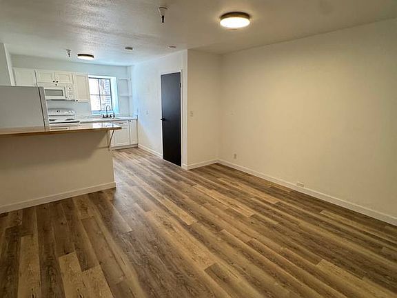 2nd image of 17 SW 2nd Ave APT 308