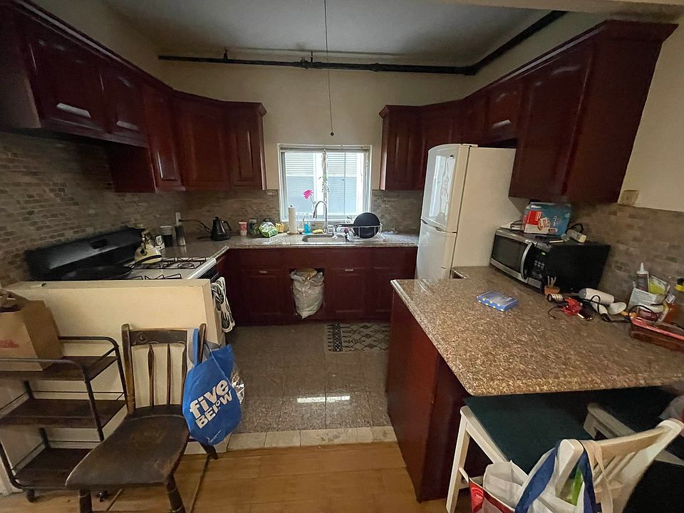 1st image of 129-28 Kew Gardens Rd #4A