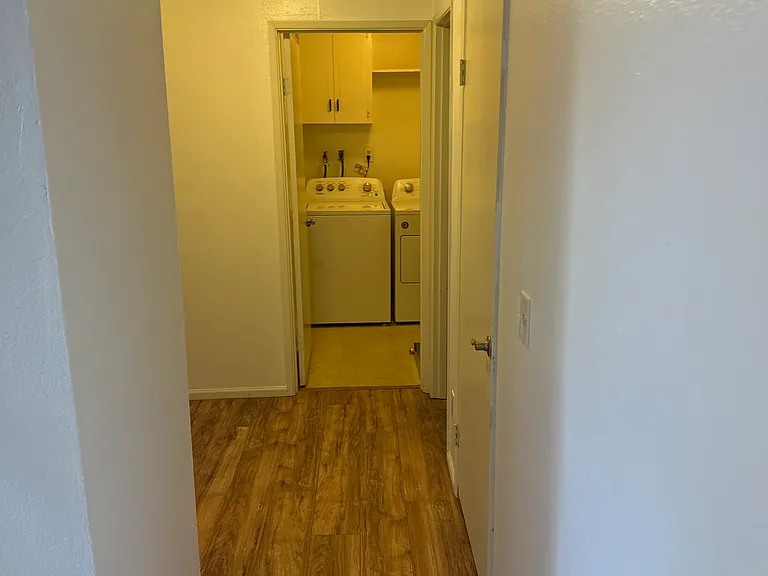 8303 SE Flavel St — Photo 5