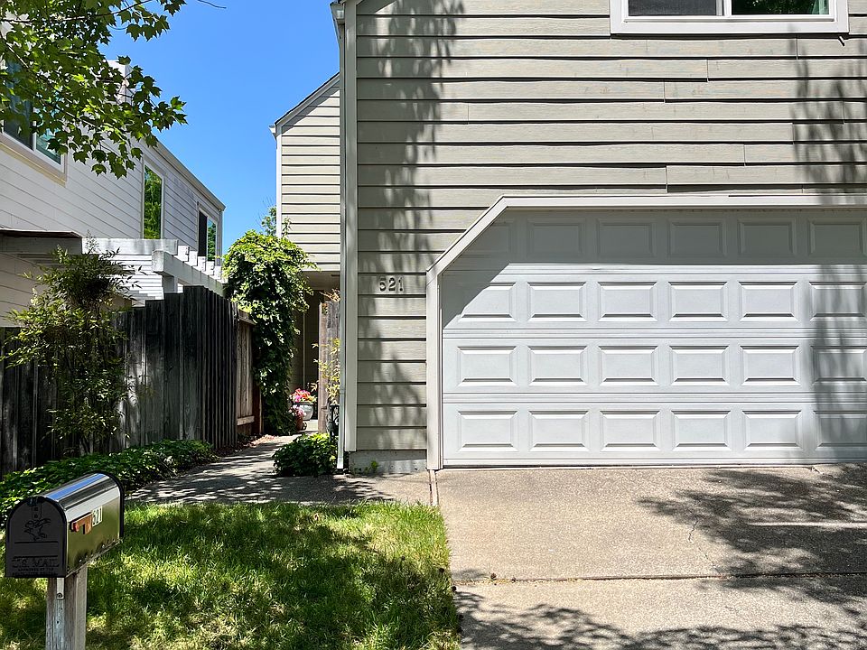 1st image of 521 Westmont Ct