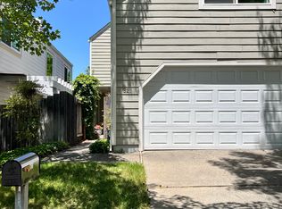 521 Westmont Ct, Healdsburg, CA