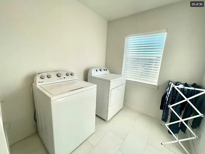 2162 Cloverleaf Way — Photo 18