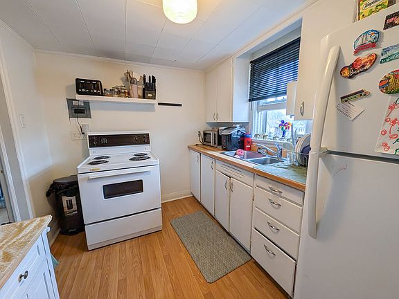 5th image of 44 Rodman St #1