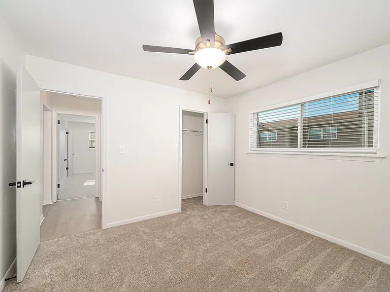 Ocean Air Apartments — Photo 25